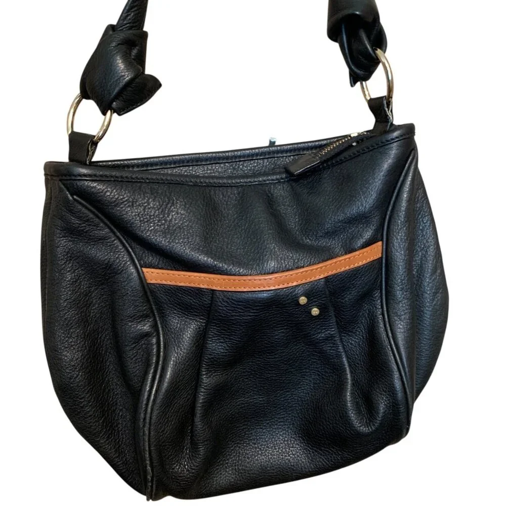 Tre Vero sophisticated leather